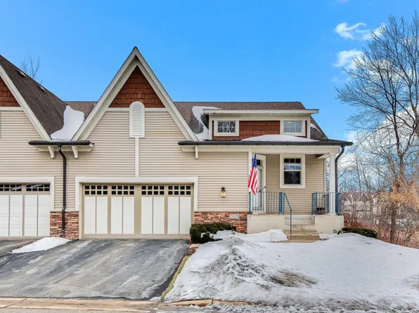 5129 Wild Marsh Dr, White Bear Lake, MN 55110