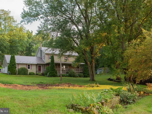 429 Jackson Rd, Middleburg, PA 17842