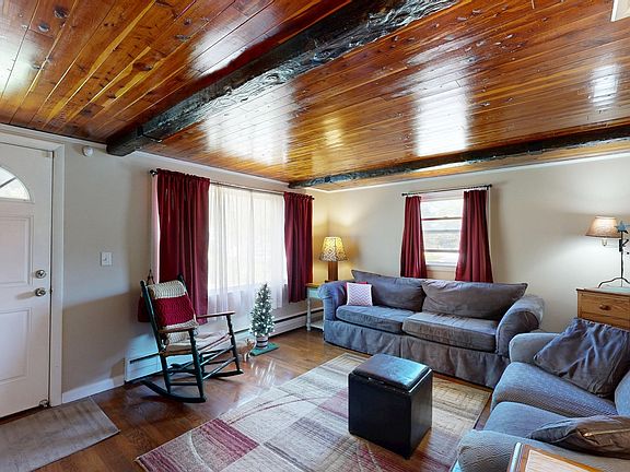 4th image of 10 Edson St