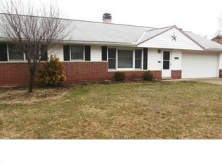 7519 Primrose Dr, Mentor On The Lake, OH 44060