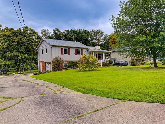 3rd image of 1287 Millerwood Dr