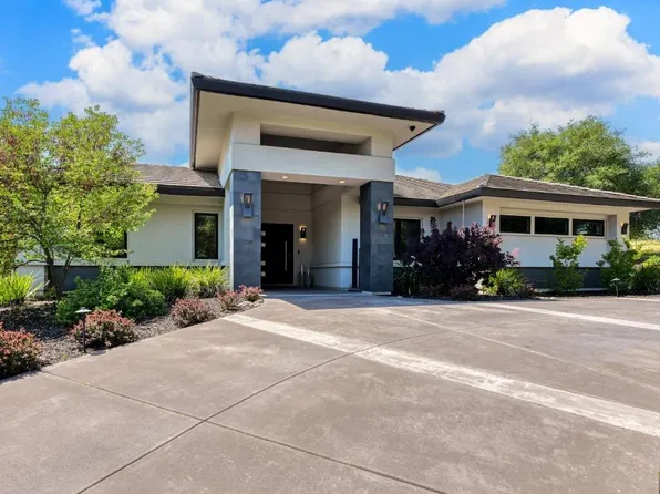 8452 Jomar Ln, Fair Oaks, CA 95628