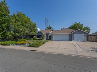 1876 Kingswood Way, Redding, CA 96003