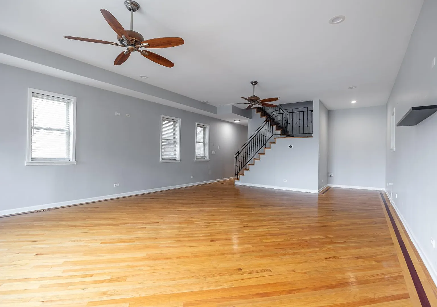 4 bed, 3.5 bath, 2900 sqft, $6,100 — Photo 3
