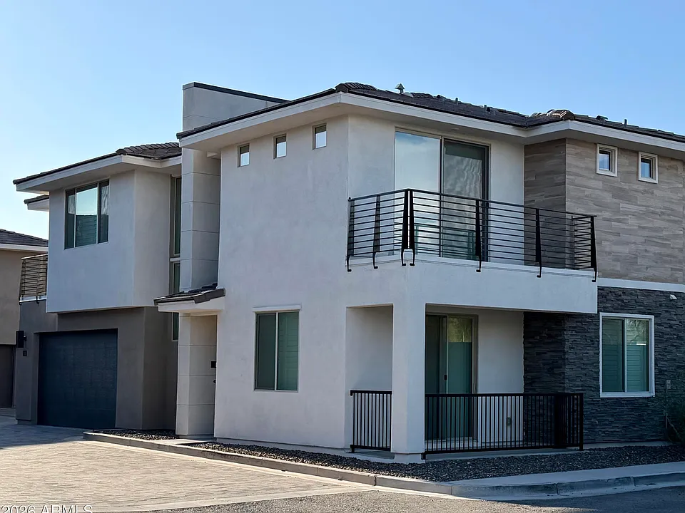 2121 W Sonoran Desert Dr #1