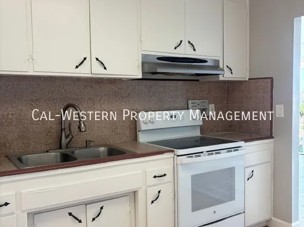 210 Murlagan Ave, Mountain View, CA
