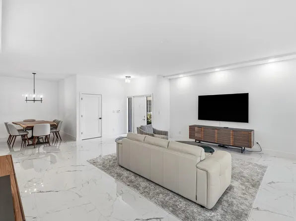 5082 Lake Catalina Drive #A, Boca Raton, FL 33496