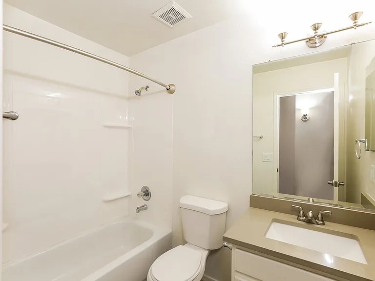 1058 S Sierra St — Photo 18