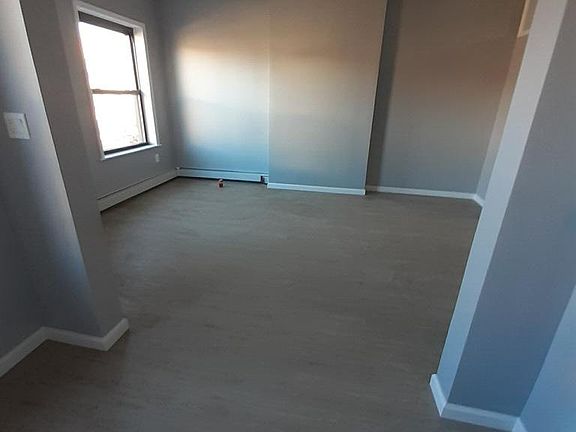 4th image of 8316 10th Ave #2F