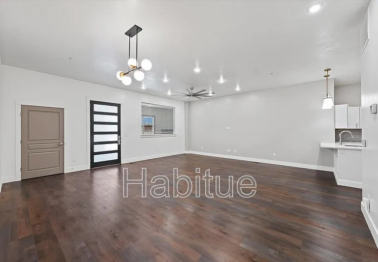 1424 W Front St #101 — Photo 9