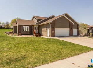 2809 W Bitterroot St, Sioux Falls, SD 57108