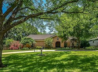 1904 Cripple Creek Dr, Euless, TX 76039