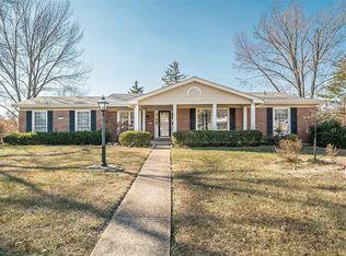 401 Devon Ct, Ballwin, MO 63011