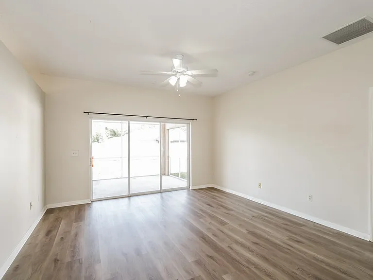 34325 Smart Dr — Photo 4