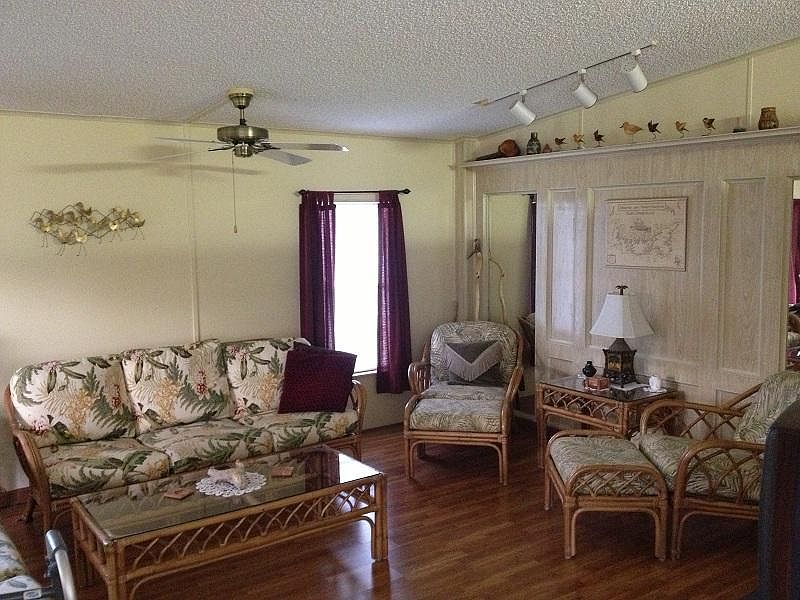 2nd image of 2276 Primavera Ave