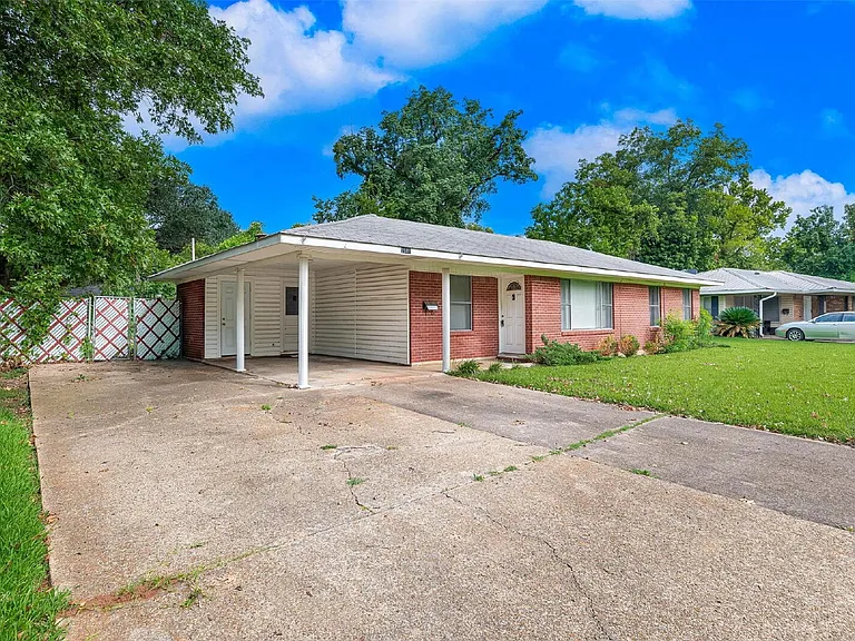 2501 Rosedale Pl — Photo 2