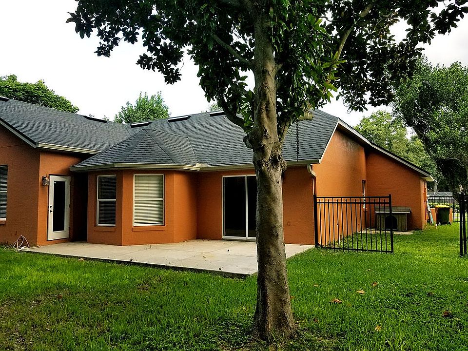 2nd image of 1988 Brantley Cir