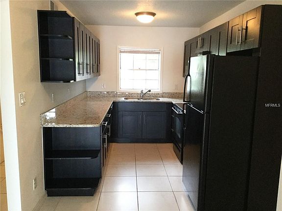 5th image of 183 Pompano Dr SE