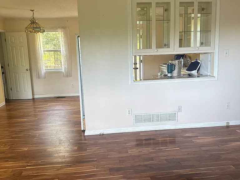 343 Hobson Dr — Photo 9