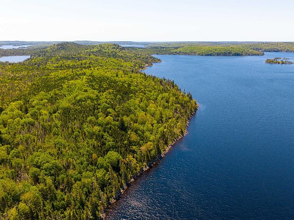 5th image of 2 Lake Charlotte Wl