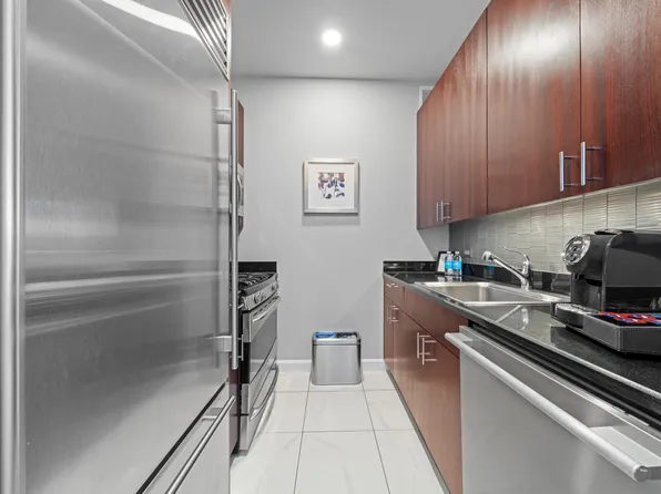 1 Central Park West image 8 of 15