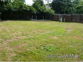 2nd image of 1601 Park Rd