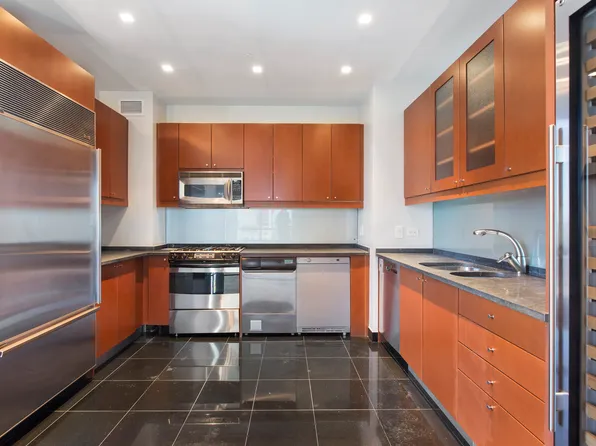 230 West 56th Street image 5 of 7