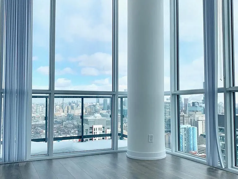 87 Peter St #Penthouse 209 — Photo 6
