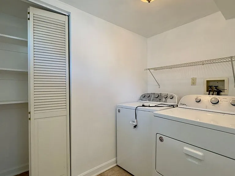 8252 Longpoint Rd — Photo 15
