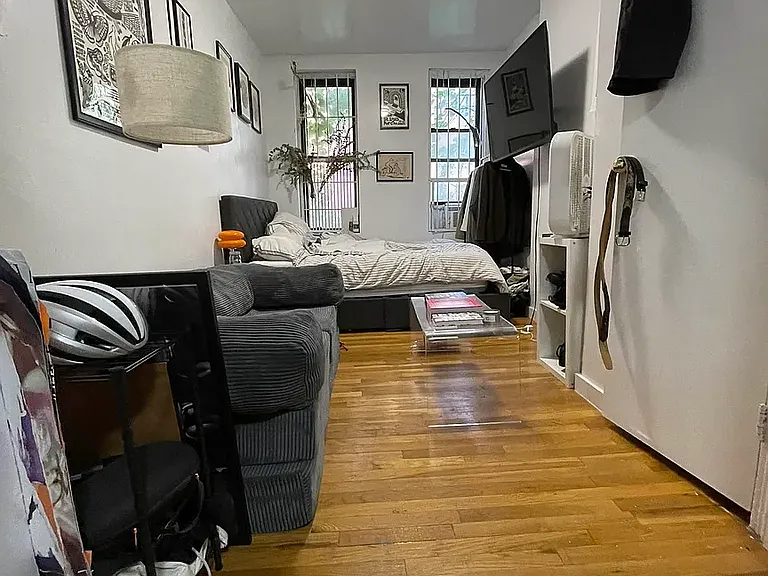 232 E 2nd St #1C — Photo 1