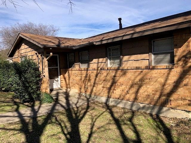 2nd image of 1517 Mary K Ln