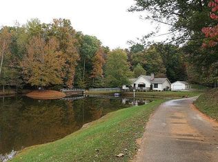 975 Edgewood Dr, Cookeville, TN 38501