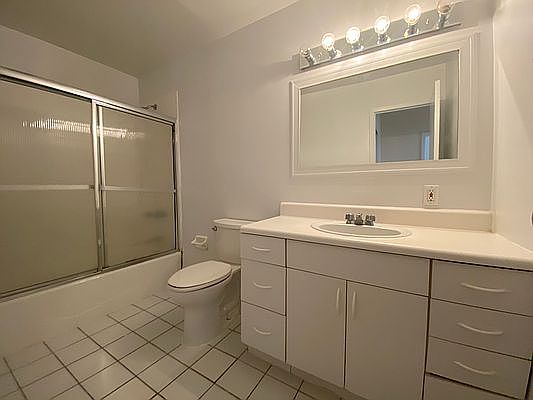 5th image of 191 7th Ave APT 3W