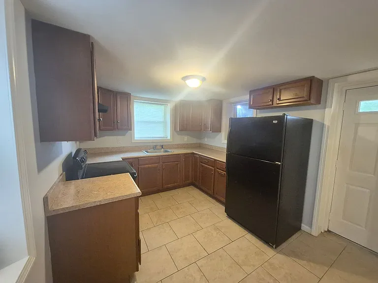 14 Edgewood Rd #13 — Photo 8