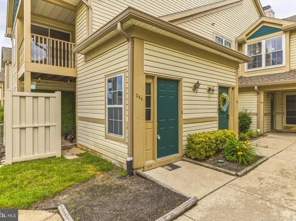 264 Steeplechase Ct, Woodbury, NJ 08096
