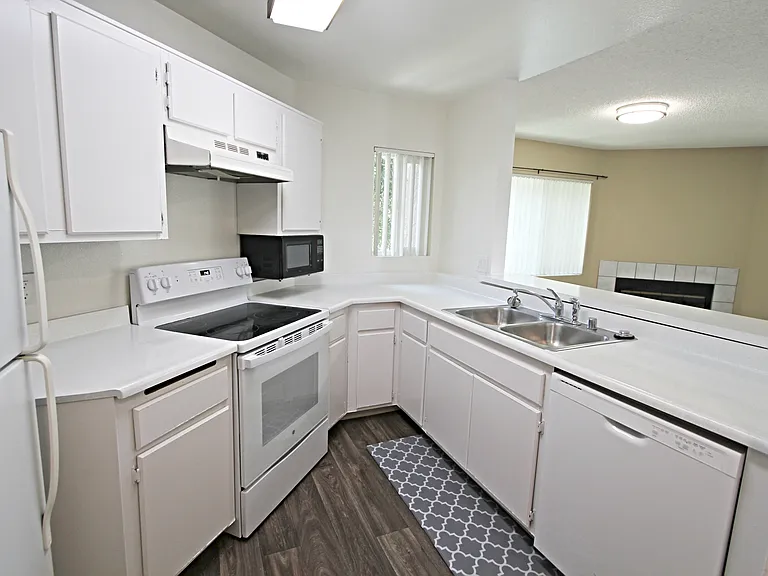 7575 Charmant Dr #1012 — Photo 3
