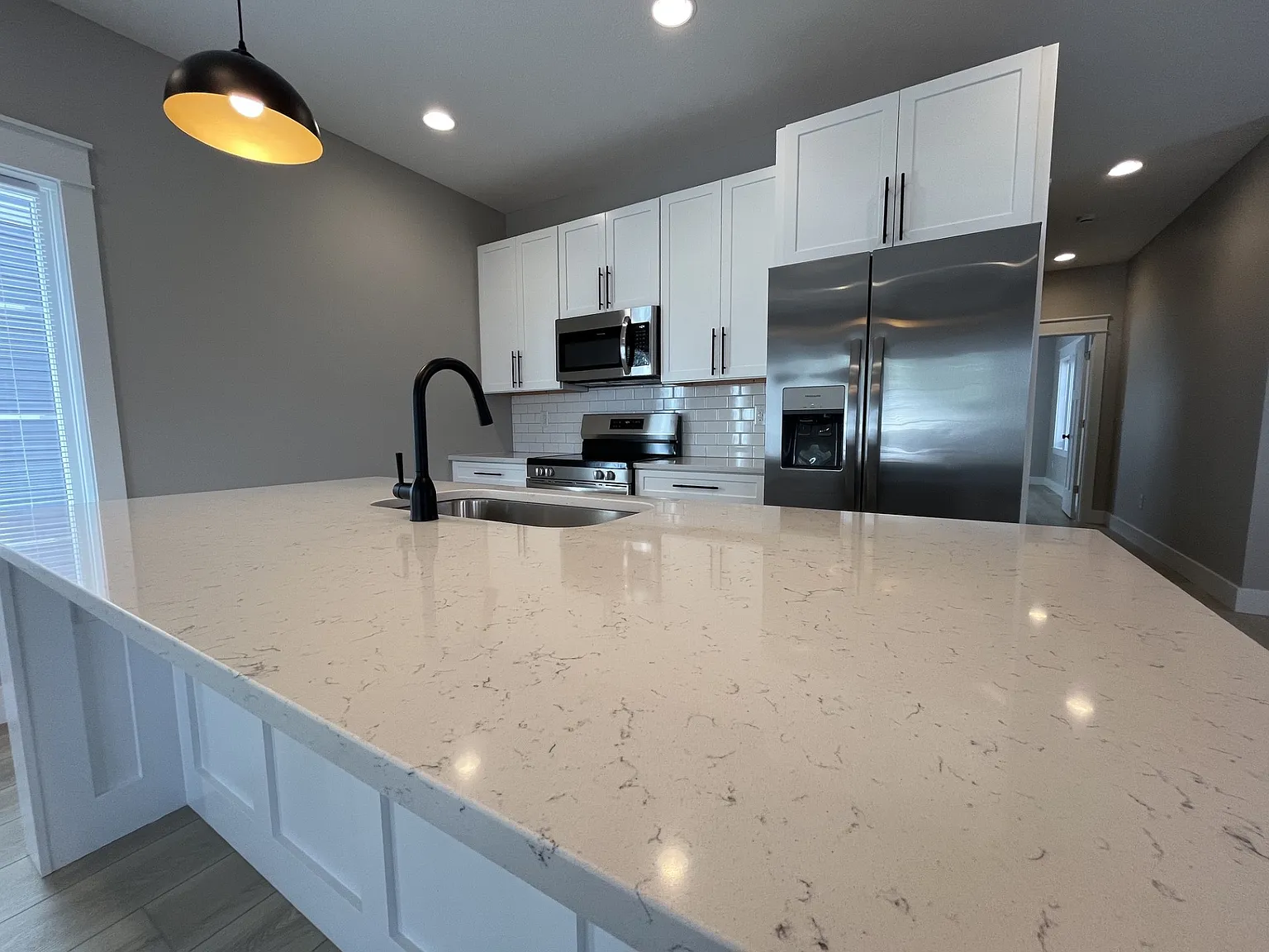 3 bed, 1344 sqft, $3,150 — Photo 4