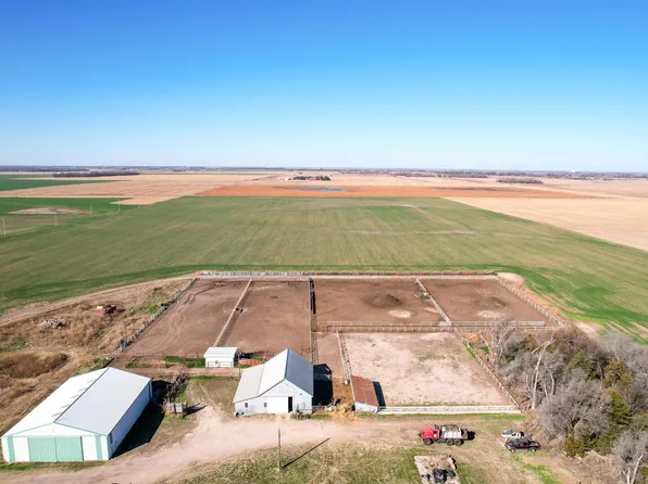 41 SE 50th Ave, Stafford, KS 67578