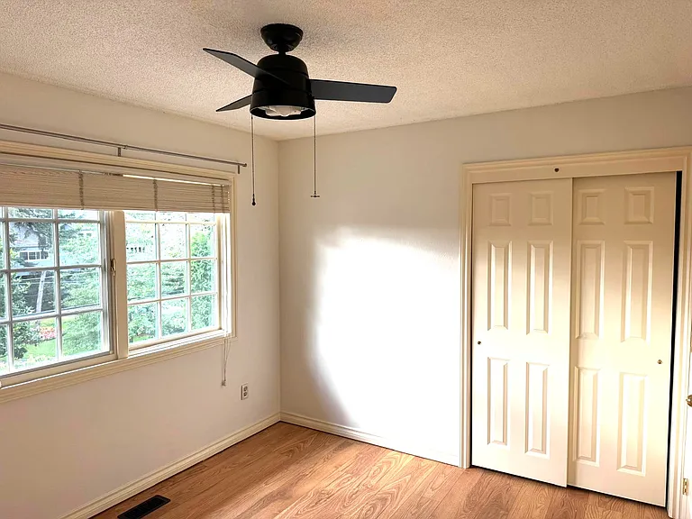Upstairs Bedroom 2