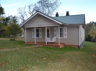 147 Magnolia St, Lowgap, NC 27024