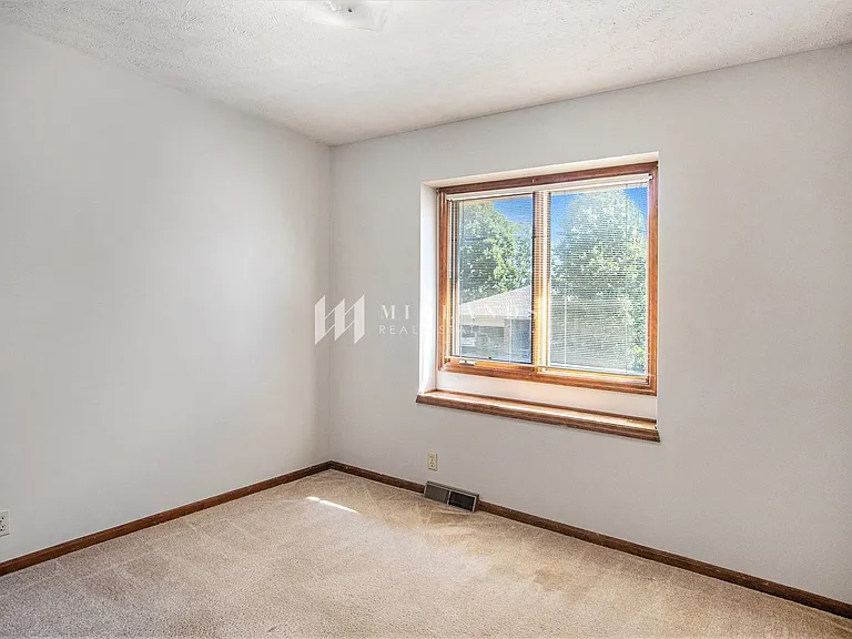 13946 Arbor Cir — Photo 10