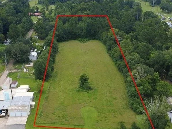 15142 State Highway 16, French Settlement, LA 70733