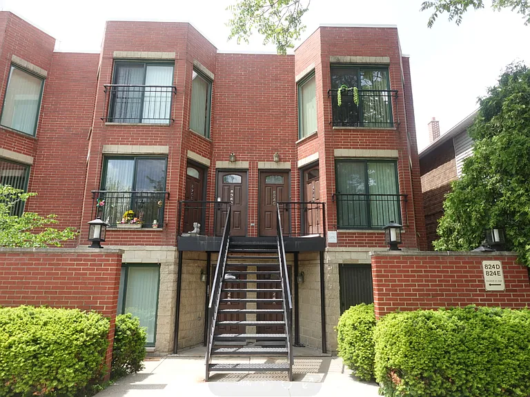 824 S Leavitt St #B — Photo 23