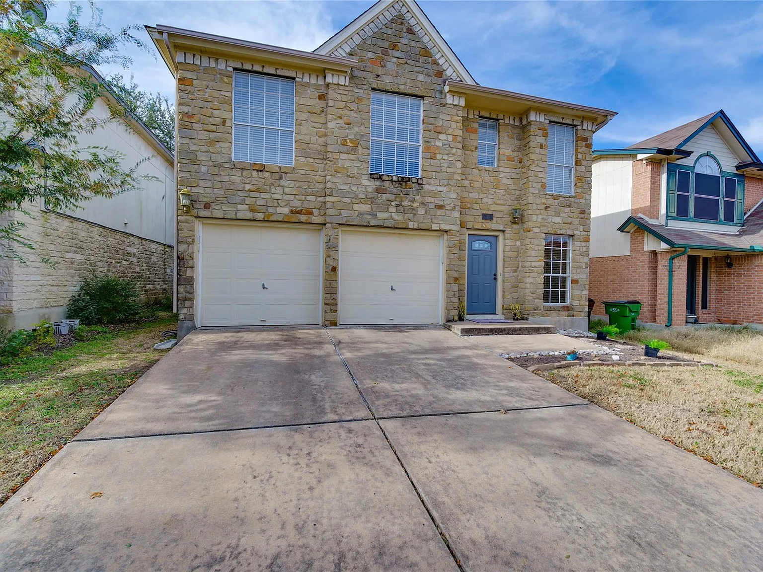 4 bed, 2.5 bath, 1893 sqft, $2,250 — Photo 3