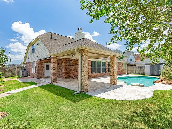 4th image of 2502 Brittany Lakes Dr