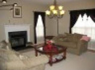 79 Tamarack Rd, Andover, NJ 07821