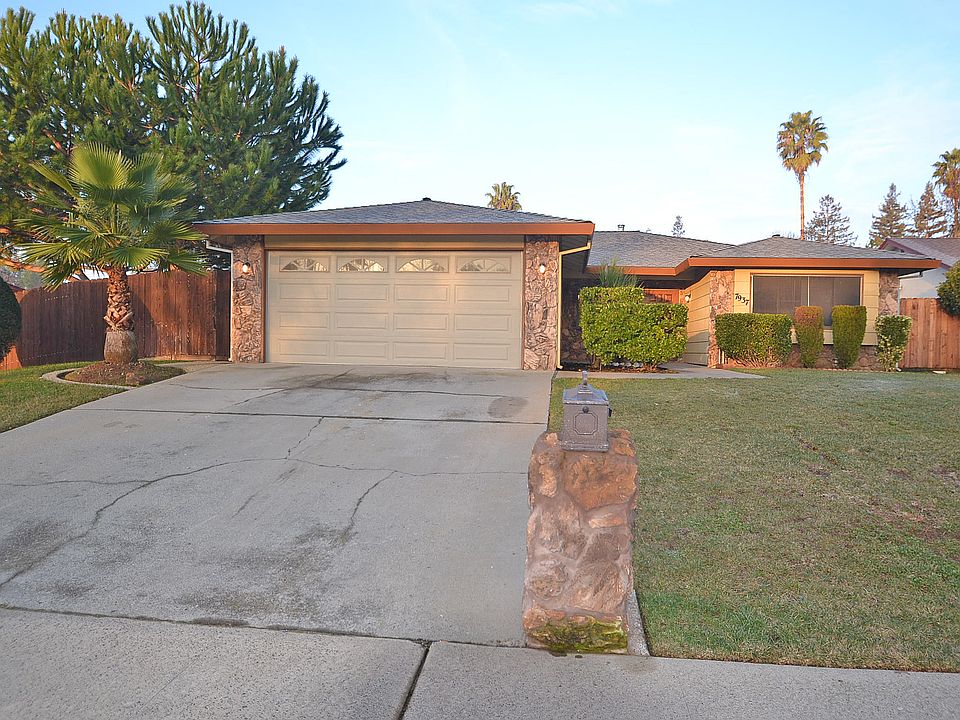 1st image of 7937 Larwin Dr