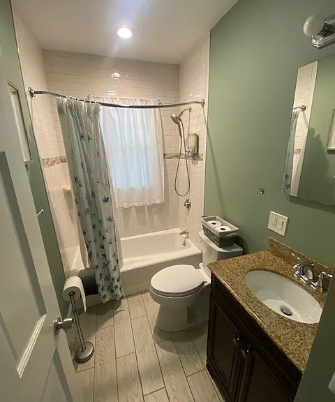 371 Lexington St #2 — Photo 16