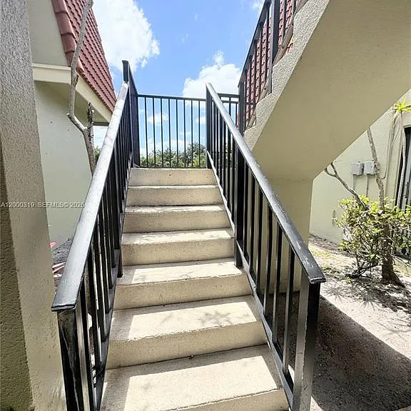 11352 Royal Palm Blvd — Photo 9