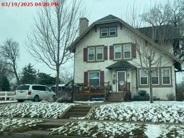910 N 11th St, Beatrice, NE 68310